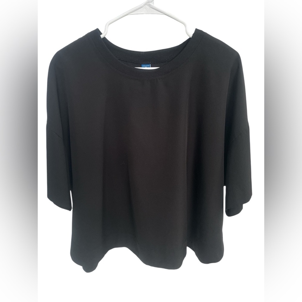 Old Navy Classic Black Women's Active Crop Top